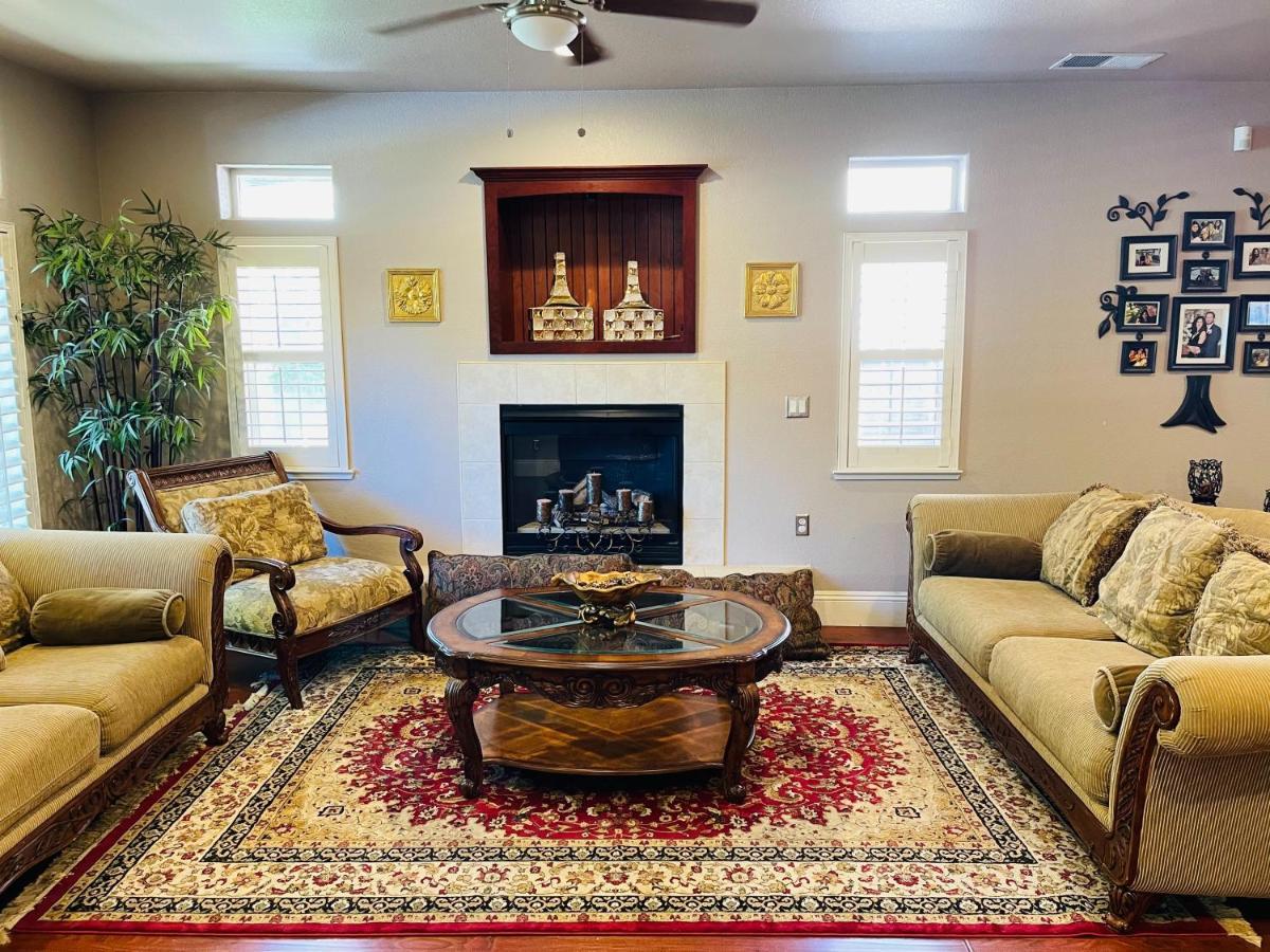 Beautiful Room In Fair Oaks Dış mekan fotoğraf